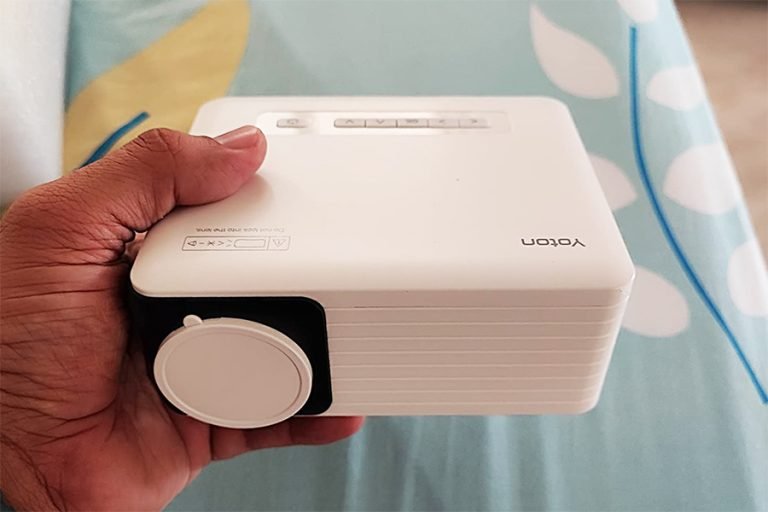 YOTON Y3 mini projector