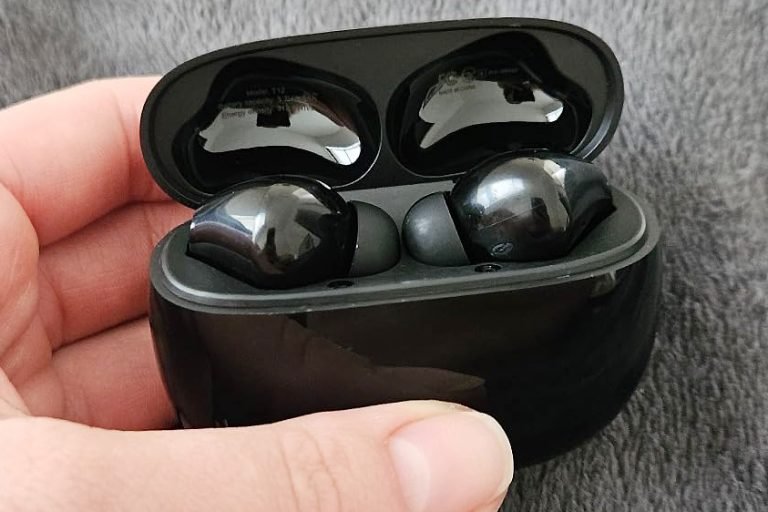 YAQ Wireless Earbuds-2