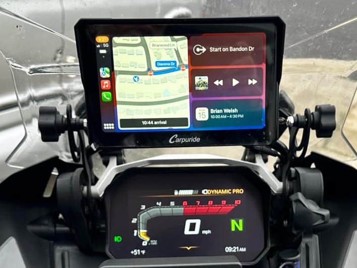 Carpuride W702 motorcycle carplay screen